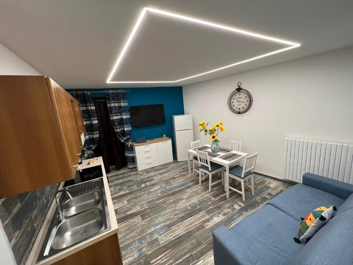Castel Di Sangro Suite Apartment מראה חיצוני תמונה