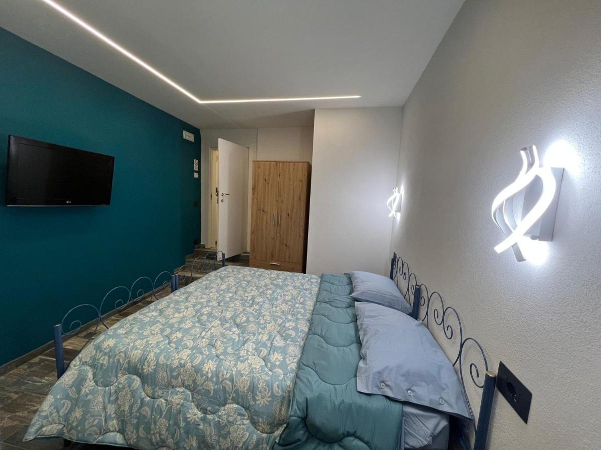 Castel Di Sangro Suite Apartment מראה חיצוני תמונה
