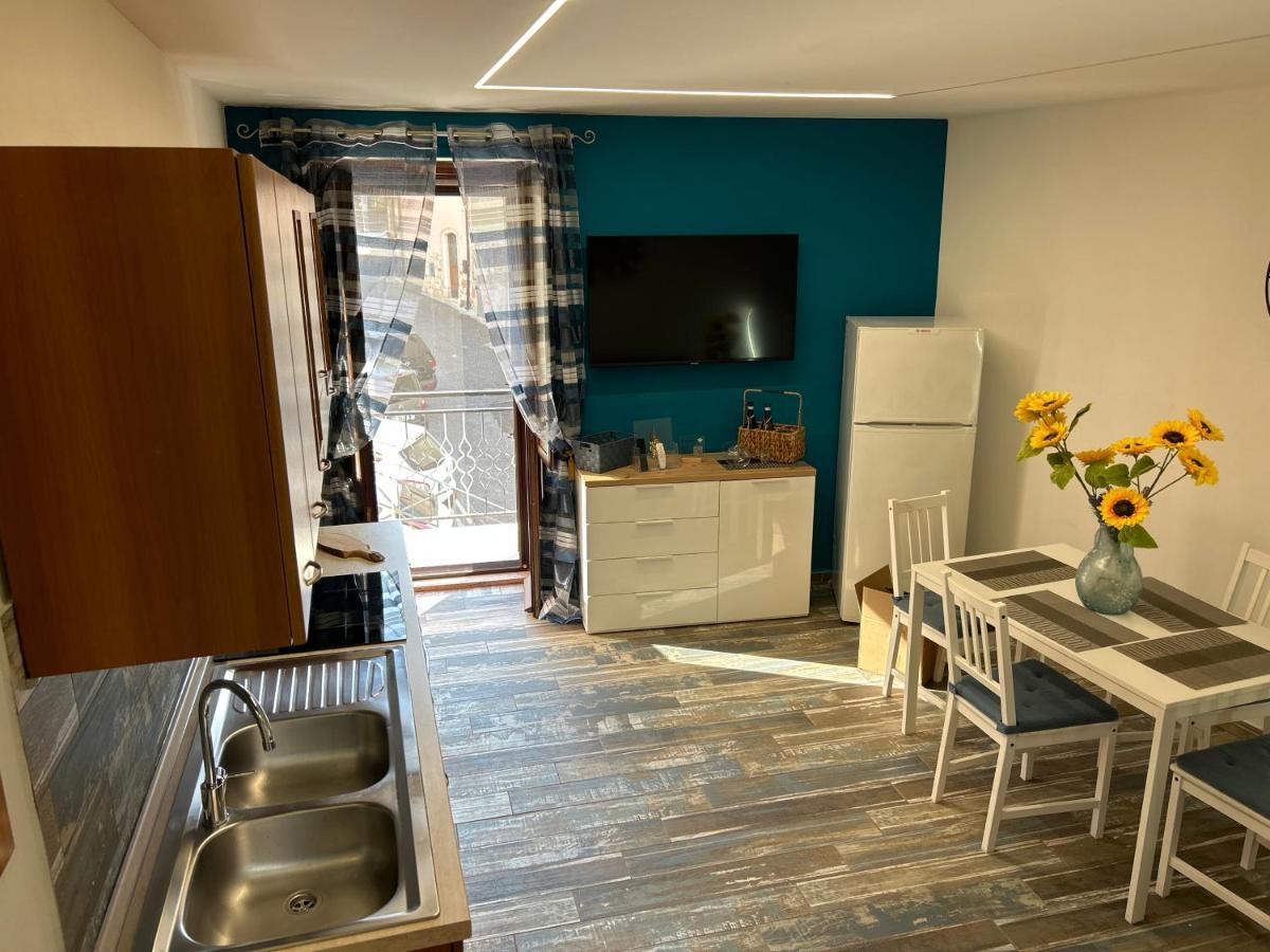 Castel Di Sangro Suite Apartment מראה חיצוני תמונה